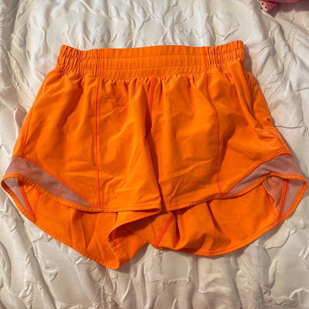Size 4 Lululemon Hotty Hot Shorts